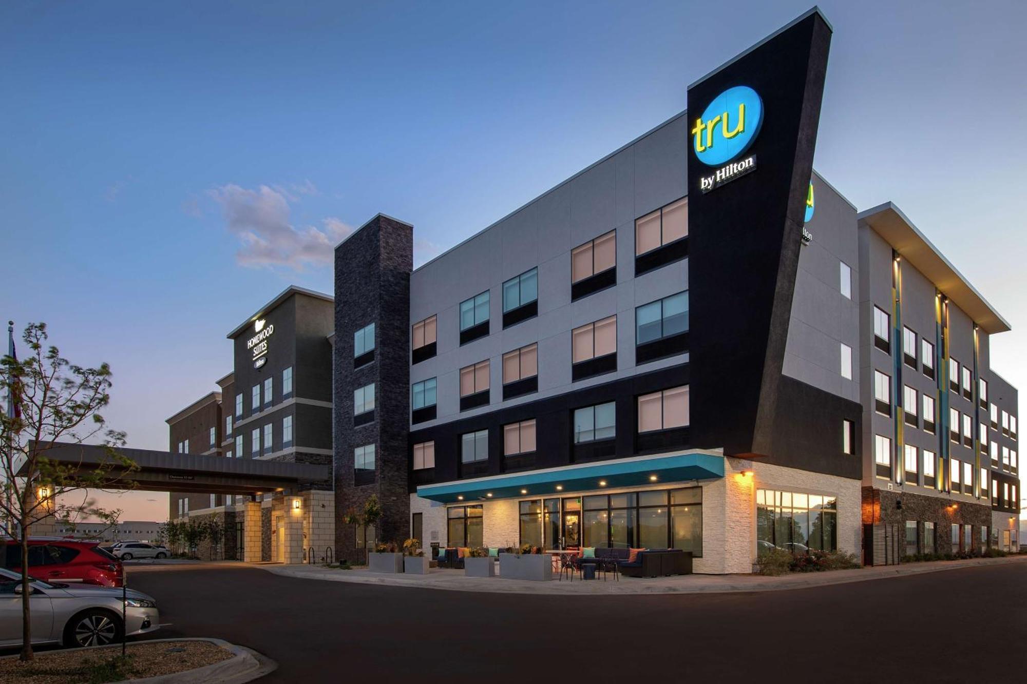 Tru By Hilton Denver Airport Tower Road Hotel Exterior photo